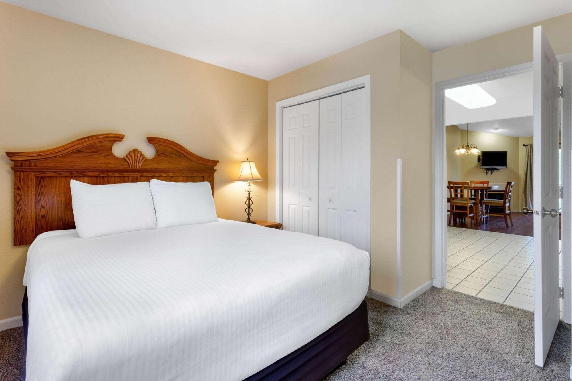 Готель Tamarack Wisconsin Dells, A Ramada By Wyndham Лейк-Делтон Екстер'єр фото